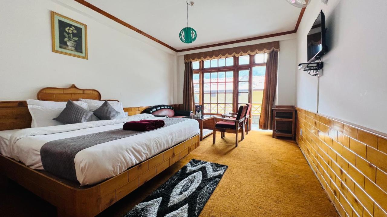 Sita Classic, Most Comfortable Family Hotel In Manali Buitenkant foto
