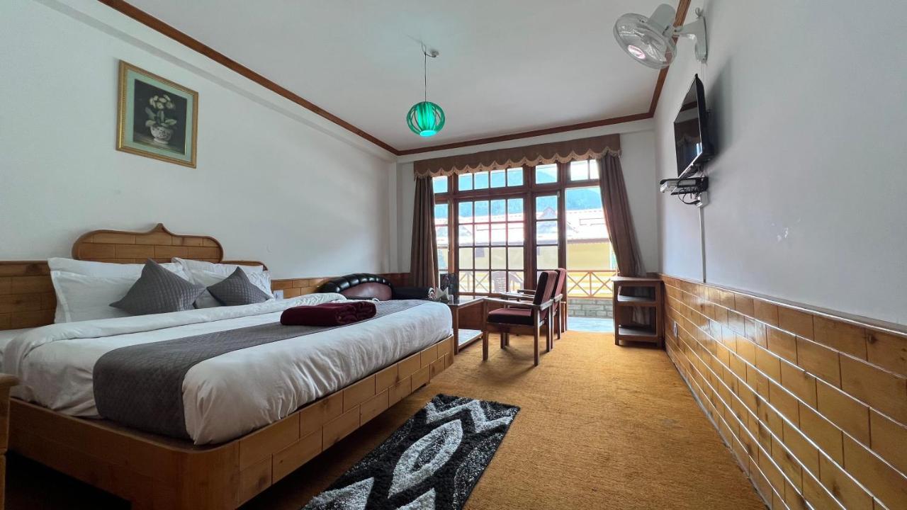 Sita Classic, Most Comfortable Family Hotel In Manali Buitenkant foto